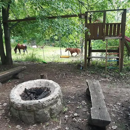 Luksusowy namiot Jurta Az Erdo Mellett Dezsaval-keresz-tanya